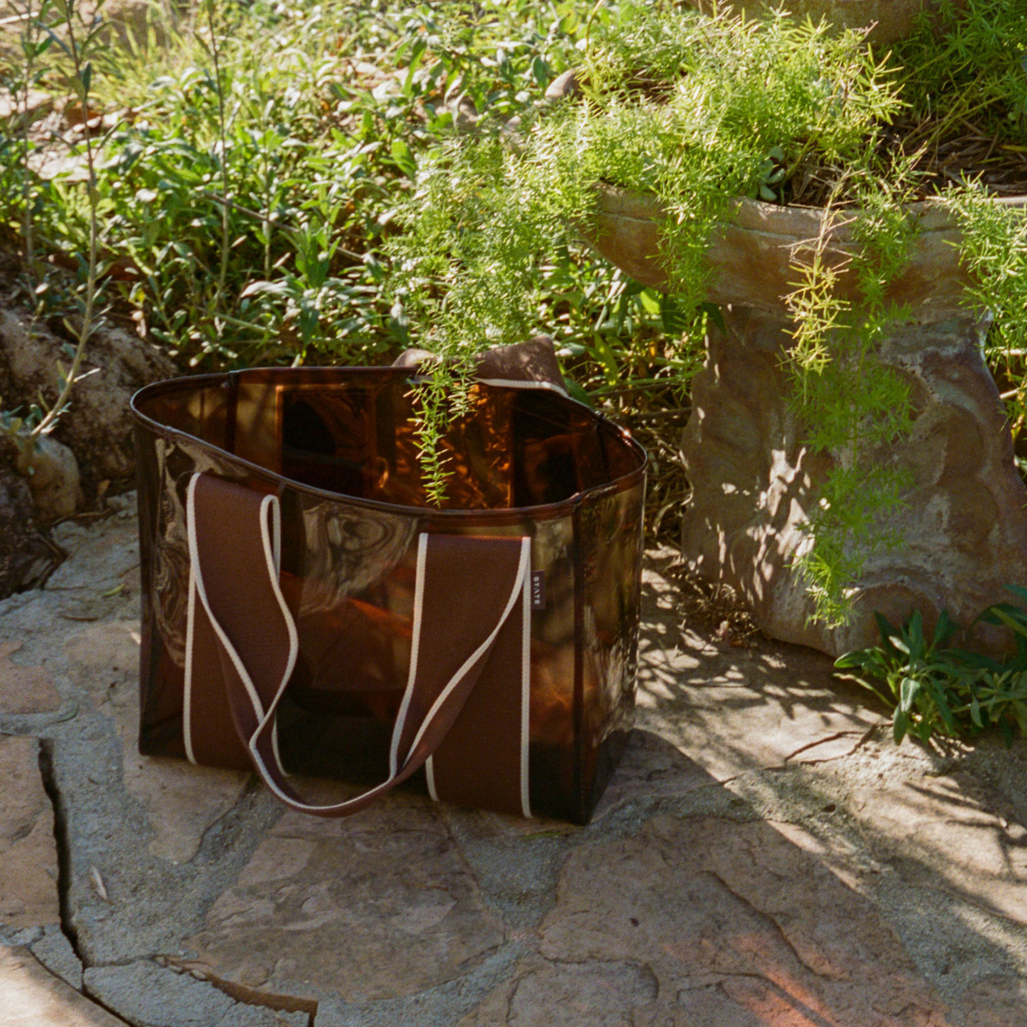 Wellington Cabana Tote - Image 5